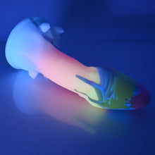 Load image into Gallery viewer, U4MEL92 Vaeriya O/S 0050 UV GITD