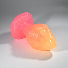 Load image into Gallery viewer, F3TFN90 Dragonfruit Plug Medium NC 0031 UV CS