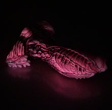 Load image into Gallery viewer, X3SES56 Shin Medium 0030 UV GITD