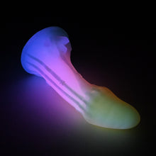Load image into Gallery viewer, U2SGX28 Vaeriya Small 0030 UV GITD CS