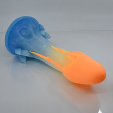 Load image into Gallery viewer, U4SDV72 Vaeriya O/S 0030 UV GITD