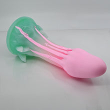 Load image into Gallery viewer, U4SDV77 Vaeriya O/S 0030 UV GITD