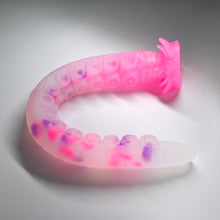 Load image into Gallery viewer, E4THB10 Illex Large NC 0031 UV GITD CS