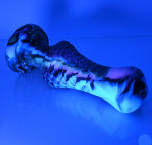 Load image into Gallery viewer, U3XEB43 Vex O/S 0020 UV CS SC