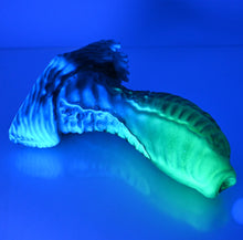Load image into Gallery viewer, X3SED67 Shin Medium 0030 UV GITD
