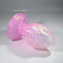 Load image into Gallery viewer, F3TFD79 Dragonfruit Plug Medium NC 0031 UV CS