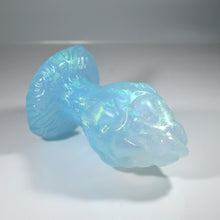 Load image into Gallery viewer, F3TFD80 Dragonfruit Plug Medium NC 0031 UV CS