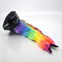 Load image into Gallery viewer, V3SBP41 Snark's Maw Medium 0030 UV GITD