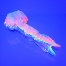 Load image into Gallery viewer, V3SBP37 Snark's Maw Medium 0030 UV GITD