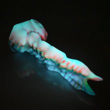 Load image into Gallery viewer, V3SBP37 Snark's Maw Medium 0030 UV GITD