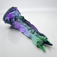 Load image into Gallery viewer, V3MBP33 Snark's Maw Medium 0050 UV GITD