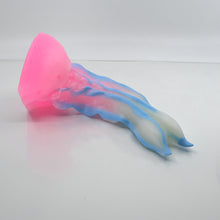 Load image into Gallery viewer, V2XCQ72 Snark's Maw Small 0020 UV GITD