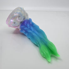 Load image into Gallery viewer, V2SBQ44 Snark's Maw Small 0030 UV GITD