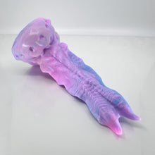 Load image into Gallery viewer, V3MBQ59 Snark's Maw Medium 0050 UV GITD