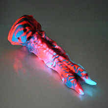 Load image into Gallery viewer, V3MBQ58 Snark's Maw Medium 0050 UV GITD