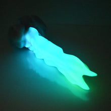 Load image into Gallery viewer, V3SBQ56 Snark's Maw Medium 0030 UV GITD