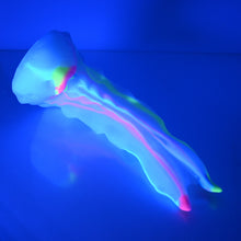 Load image into Gallery viewer, V3SBQ50 Snark's Maw Medium 0030 UV GITD