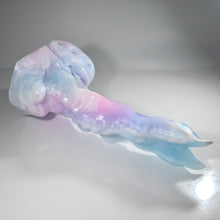 Load image into Gallery viewer, V3MDN62 Snark's Maw Medium 0050 UV GITD CS
