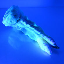 Load image into Gallery viewer, V2SBR55 Snark's Maw Small 0030 UV GITD