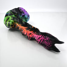 Load image into Gallery viewer, V3SBR68 Snark's Maw Medium 0030 UV GITD