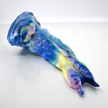Load image into Gallery viewer, V3SBR62 Snark's Maw Medium 0030 UV GITD