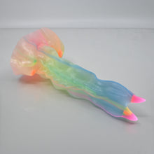Load image into Gallery viewer, V2SBS83 Snark's Maw Small 0030 UV GITD