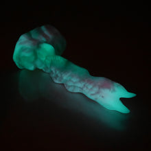 Load image into Gallery viewer, V2MBS81 Snark's Maw Small 0050 UV GITD