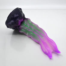 Load image into Gallery viewer, V2SBS79 Snark's Maw Small 0030 UV GITD
