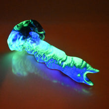 Load image into Gallery viewer, V2MBS78 Snark's Maw Small 0050 UV GITD