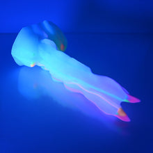 Load image into Gallery viewer, V3SBS91 Snark's Maw Medium 0030 UV GITD