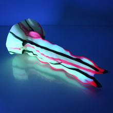 Load image into Gallery viewer, V3MBS90 Snark's Maw Medium 0050 UV GITD
