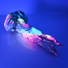 Load image into Gallery viewer, V3MBS84 Snark's Maw Medium 0050 UV GITD