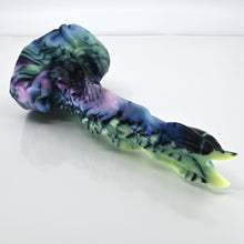 Load image into Gallery viewer, V2MBT87 Snark's Maw Small 0050 UV GITD