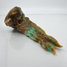 Load image into Gallery viewer, V3MBT96 Snark's Maw Medium 0050 UV GITD