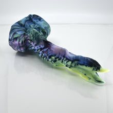 Load image into Gallery viewer, V3MBT94 Snark's Maw Medium 0050 UV GITD