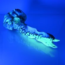 Load image into Gallery viewer, V3MBT94 Snark's Maw Medium 0050 UV GITD