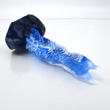 Load image into Gallery viewer, V2TBU03 Snark's Maw Small NC 0031 UV