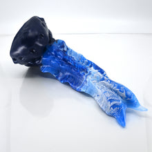 Load image into Gallery viewer, V3TBU01 Snark's Maw Medium NC 0031 UV