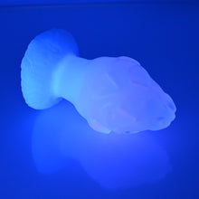 Load image into Gallery viewer, F3TBT08 Dragonfruit Plug Medium NC 0031 UV