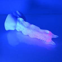 Load image into Gallery viewer, V2TBV40 Snark's Maw Small NC 0031 UV