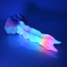 Load image into Gallery viewer, V3SBV43 Snark's Maw Medium 0030 UV GITD