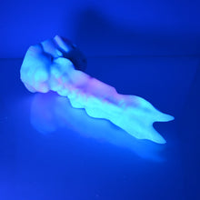 Load image into Gallery viewer, V3SBV42 Snark's Maw Medium 0030 UV GITD