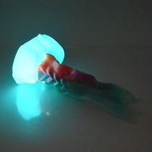 Load image into Gallery viewer, V2TBW76 Snark's Maw Small NC 0031 UV GITD