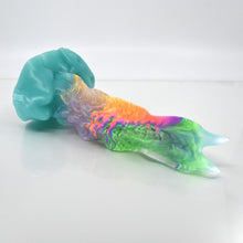 Load image into Gallery viewer, V3TBW68 Snark's Maw Medium NC 0031 UV GITD