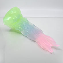 Load image into Gallery viewer, V3NBW67 Snark's Maw Medium NC 0045 UV