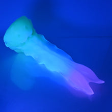 Load image into Gallery viewer, V4NBW89 Snark's Maw Large NC 0045 UV