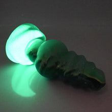 Load image into Gallery viewer, P3TBW25 Pluto Medium NC 0031 UV GITD