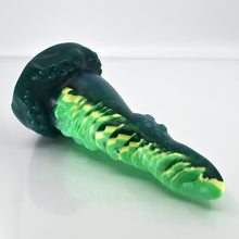 Load image into Gallery viewer, N3TBW08 Nereid Medium NC 0031 UV GITD