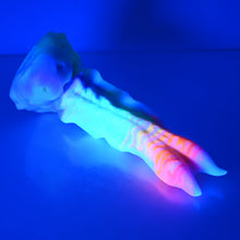 Load image into Gallery viewer, V2SBY63 Snark's Maw Small 0030 UV GITD