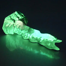 Load image into Gallery viewer, V2SBY67 Snark's Maw Small 0030 UV GITD